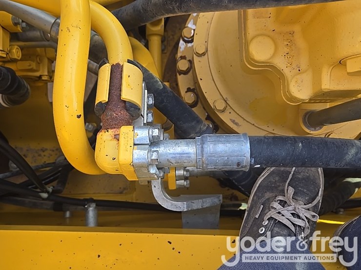 2021-komatsu-pc360-lc-11-image-42