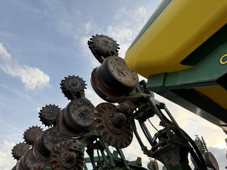 john-deere-1790-image-48