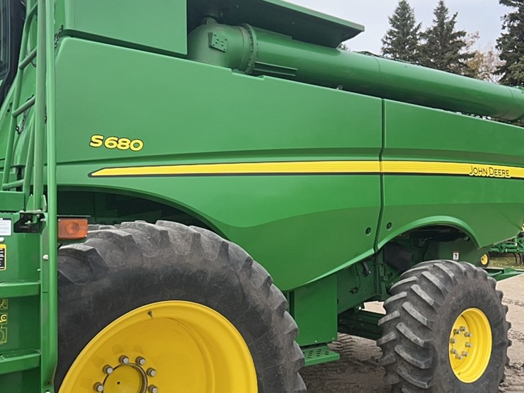 2014-john-deere-s680-image-33