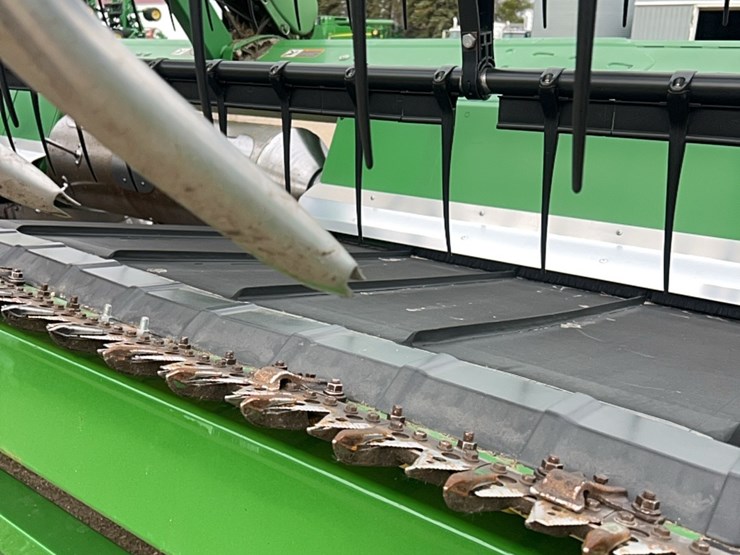 2013-john-deere-640-image-33