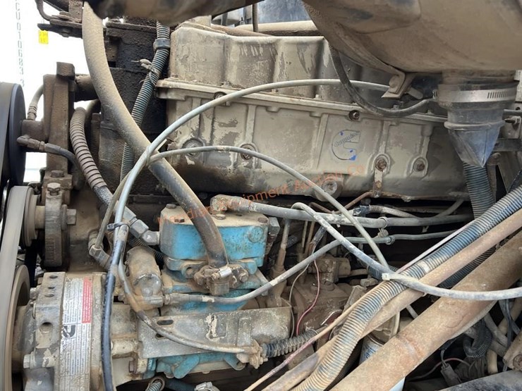 1984-international-s2500-image-21