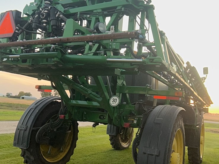 2014-john-deere-r4030-image-145