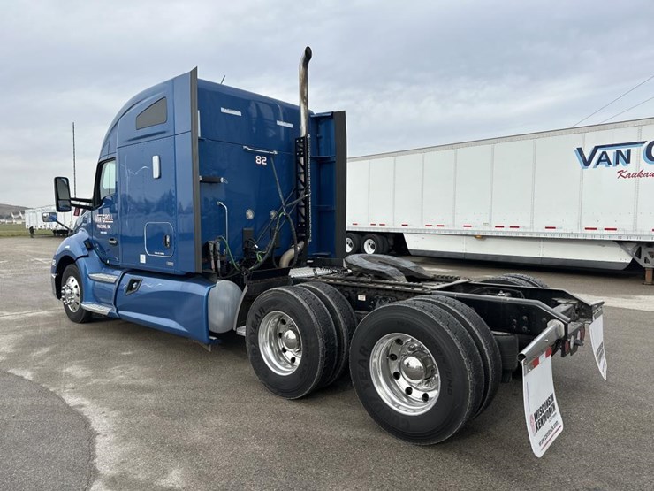 2020-kenworth-t680-image-3