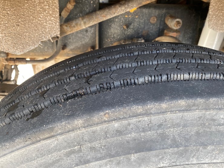 1999-kenworth-t800-image-17