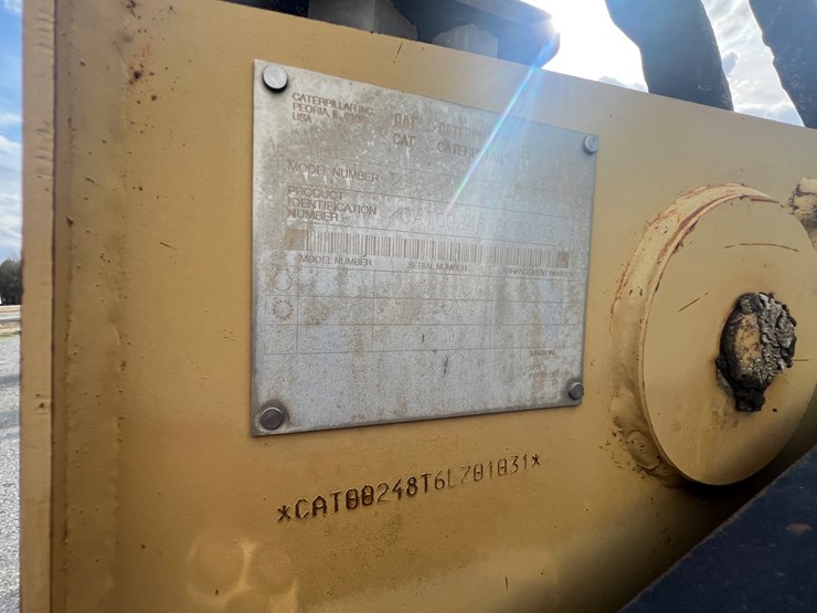 caterpillar-248-image-9