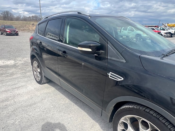 2014-ford-escape-titanium-image-7