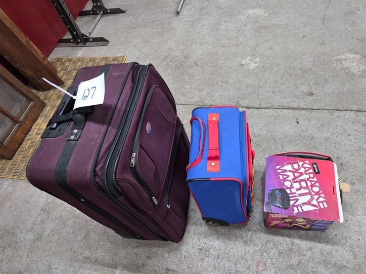 luggage,-karaoke-machine-image-1