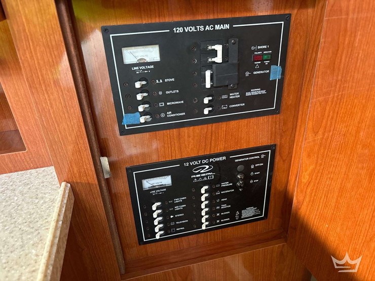 2007-regal-30-express-cruiser-boat-with-t/a-trailer-image-58