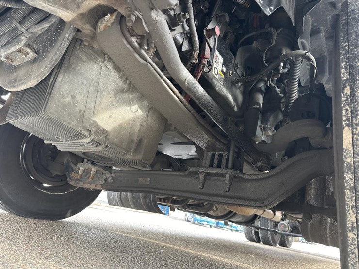 2020-kenworth-t680-image-31