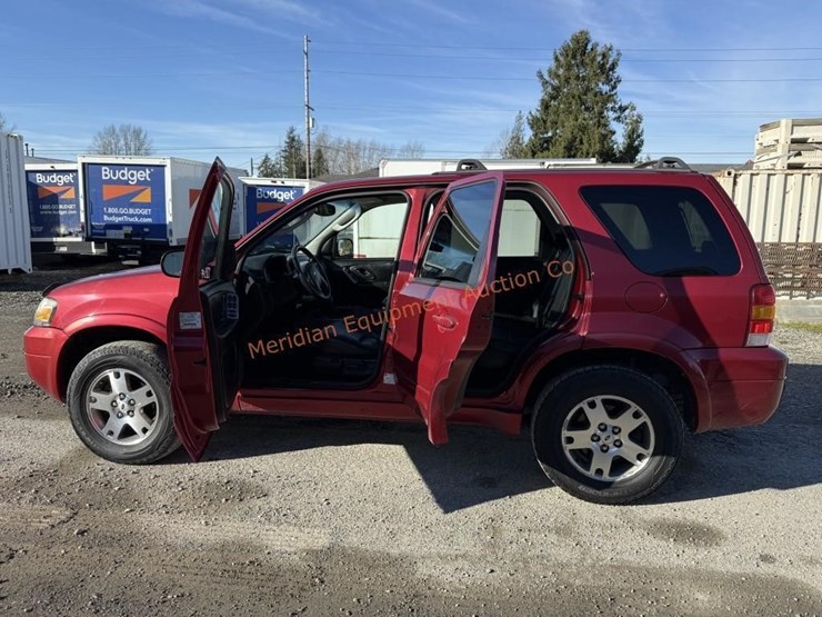 2005-ford-escape-image-22