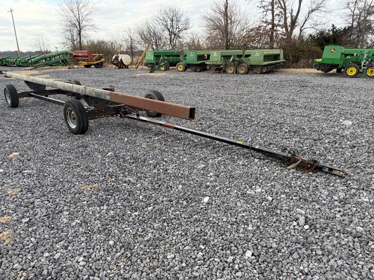 #40979-•-frontier-31'-header-trailer-image-2