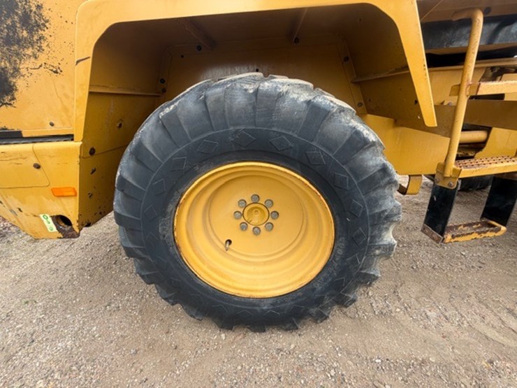 caterpillar-914g-image-43