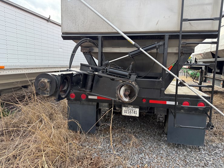 #40961-•-2011-magnolia-/-adams-t/a-fertilizer-tender-trailer-image-15