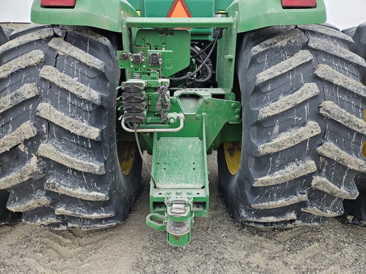 2010-john-deere-9530-image-16