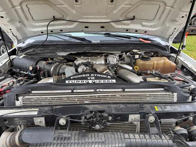 2009-ford-f550-image-29