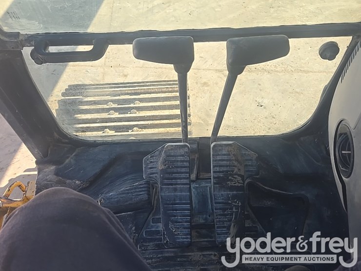 2013-komatsu-pc490-lc-10-image-73