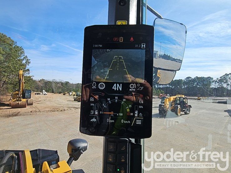 2026-caterpillar-930-image-69