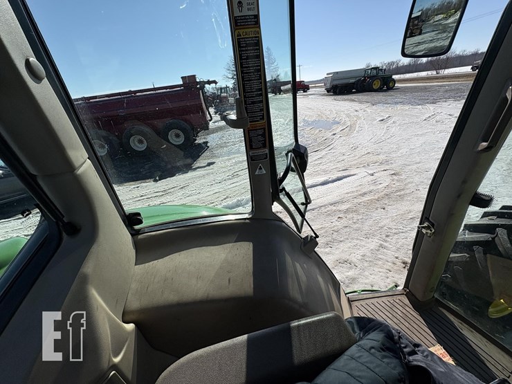 2011-john-deere-7130-image-22