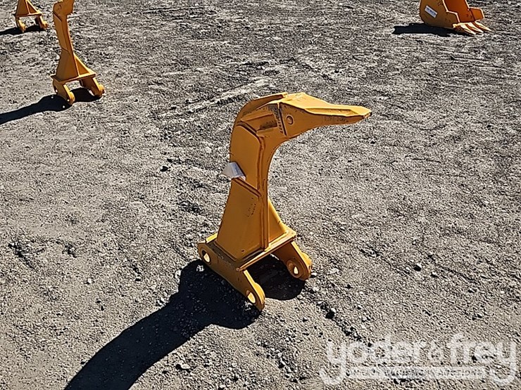 caterpillar-305-image-4