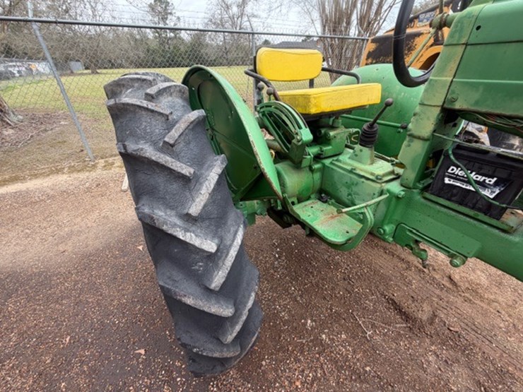 john-deere-40-image-32