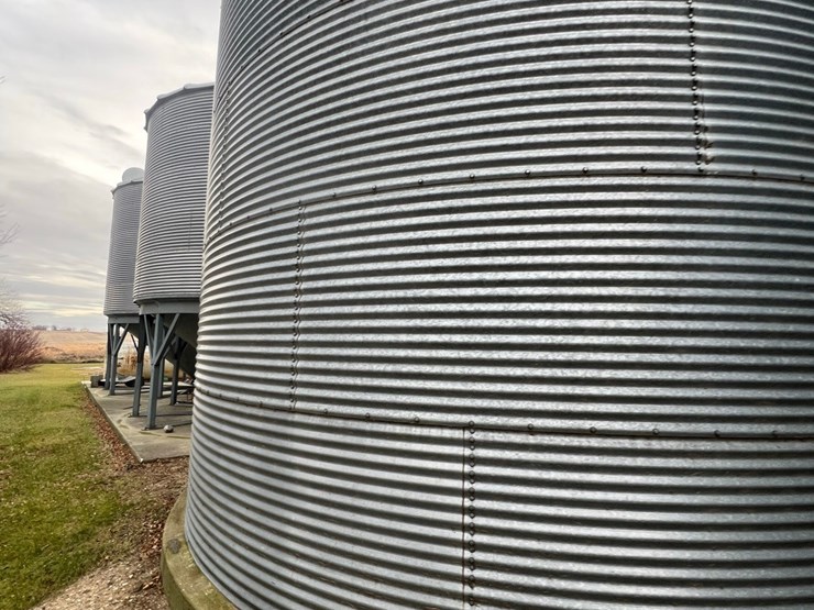 lot-26.-5,000-bu.-grain-bin-to-be-moved,-includes-single-phase-bin-fan-(bin-4)-image-16