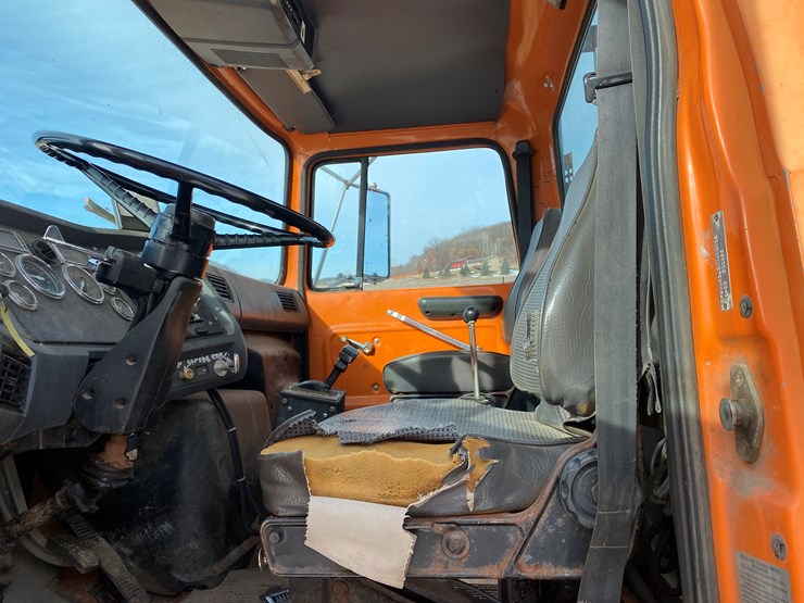 1991-ford-l9000-image-39