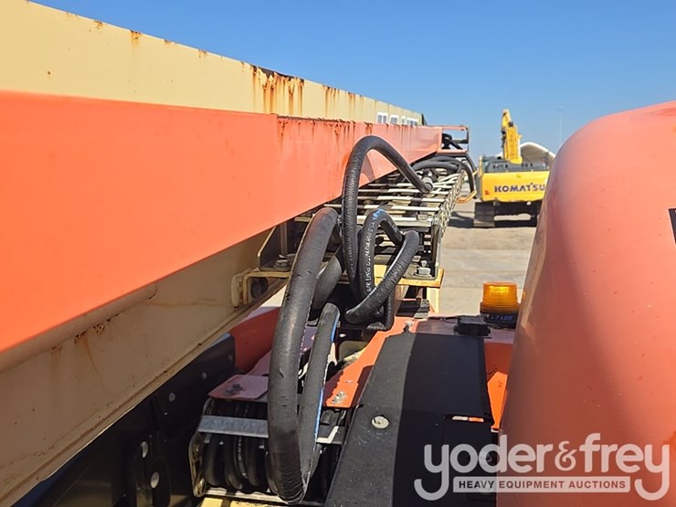 2017-jlg-600aj-image-48