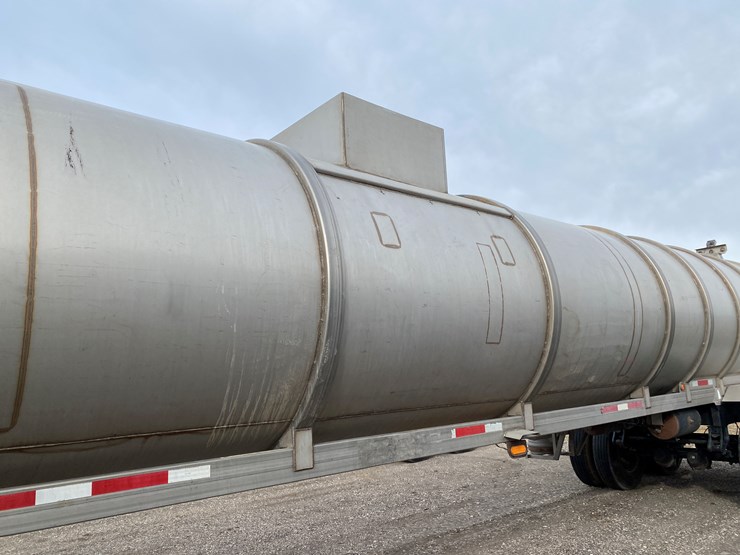 #502-•-2012-northern-8,500-gallon-semi-manure-tanker-(has-wi-title)-(waupun,-wi)-image-19