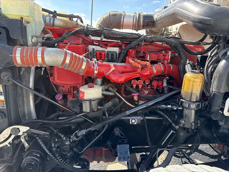 2008-peterbilt-367-image-9