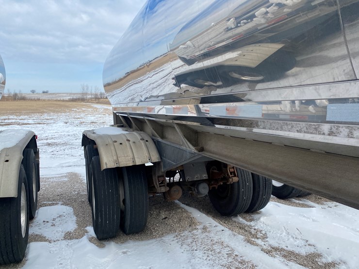 1989-walker-tanker-image-8