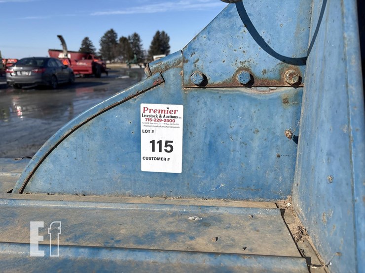 1981-ford-670-image-15