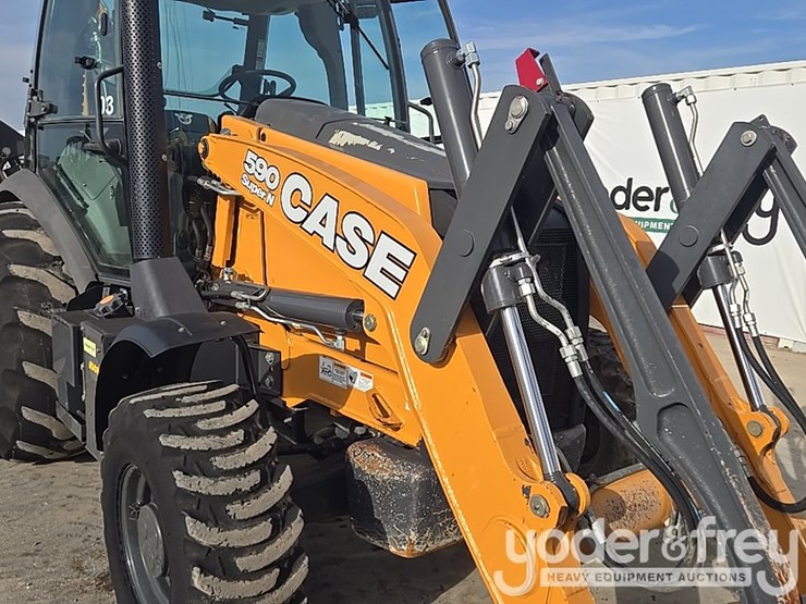 2022-case-590sn-image-29