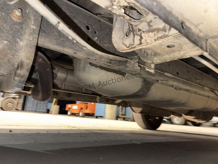 2006-ford-cargo-image-28