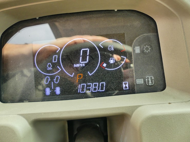 john-deere-gator-image-13