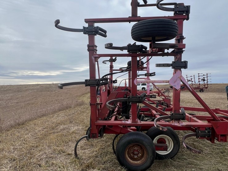 case-ih-5600-image-12