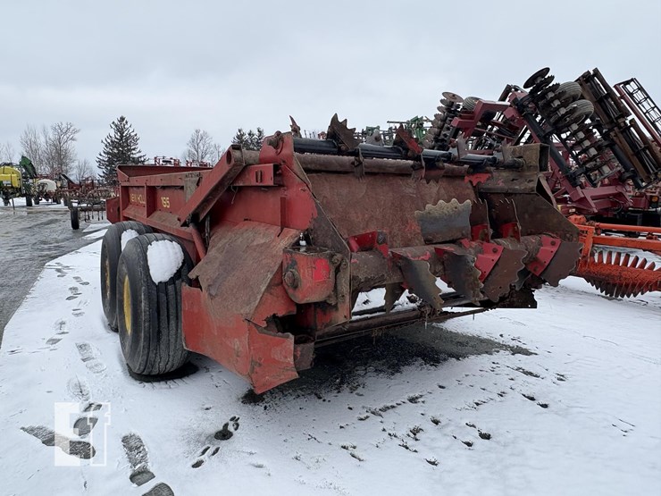 new-holland-195-image-9