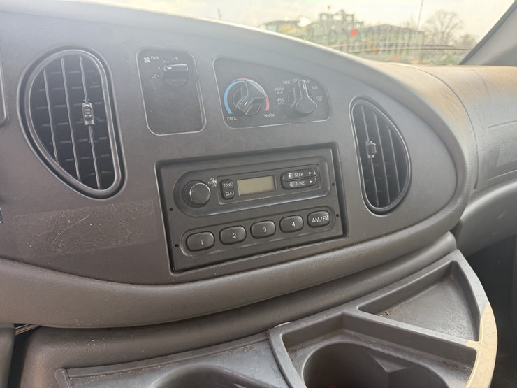 2006-ford-e450-image-12