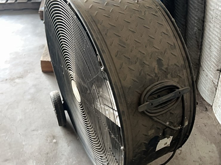 very-large-commercial-duty-fan-image-10