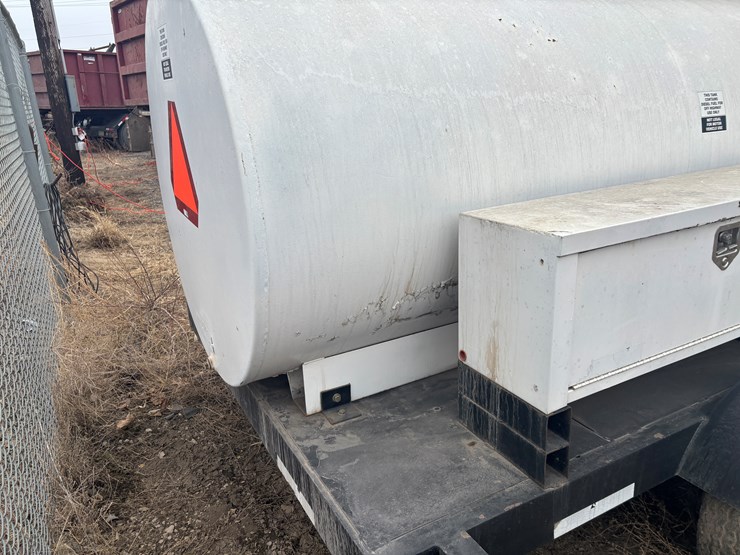 homemade-fuel-trailer-image-6