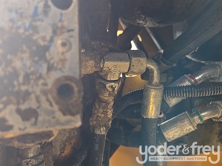 2014-volvo-l150h-image-46