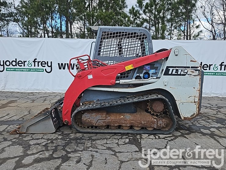 2017-takeuchi-tl12r2-image-2