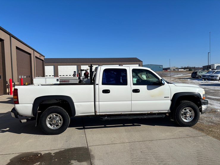 2002-chevrolet-2500-image-4