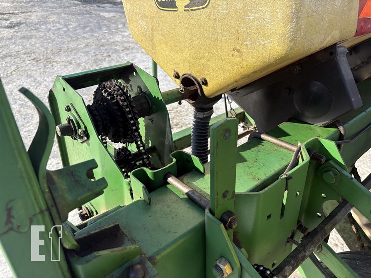 john-deere-7200-image-7