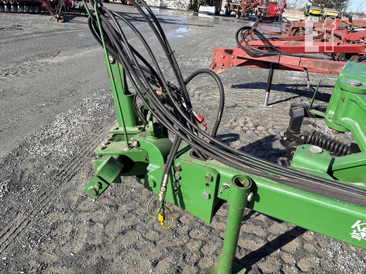 john-deere-2810-image-9