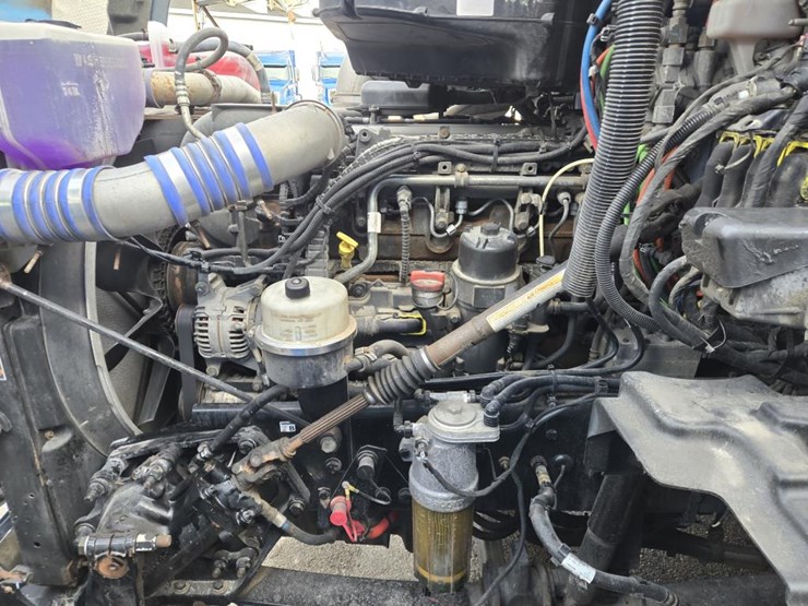 2019-kenworth-t680-image-53