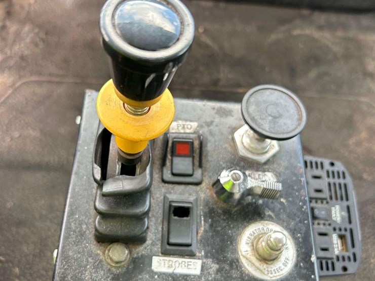 2014-international-workstar-7500-image-17