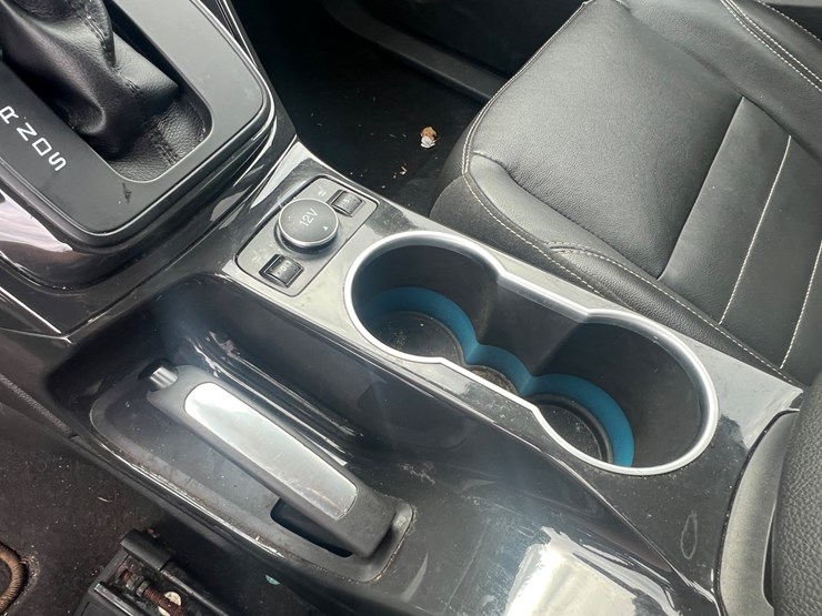 2014-ford-escape-titanium-image-23