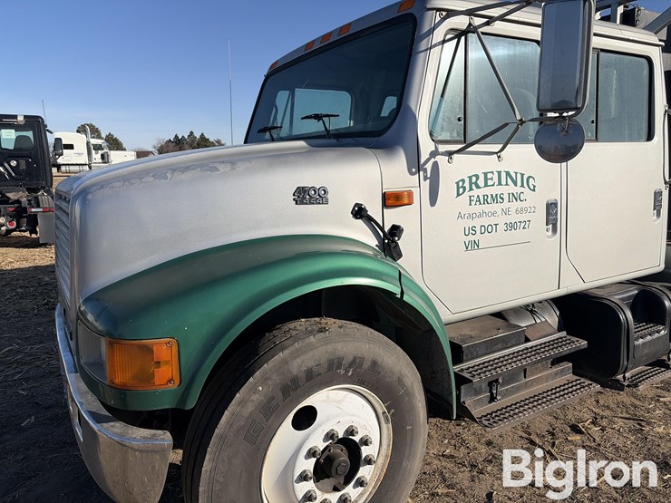 2001-international-4700-image-10