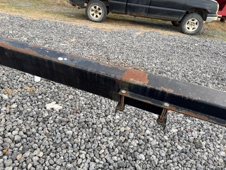 #40979-•-frontier-31'-header-trailer-image-17