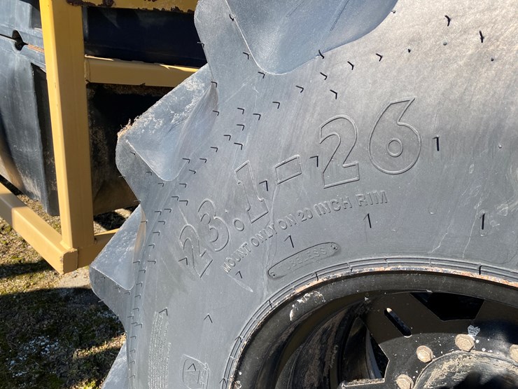 #200-•-2024-bazooka-farmstar-wolverine-lagoon-crawler-(st.-nazianz,-wi)-image-11